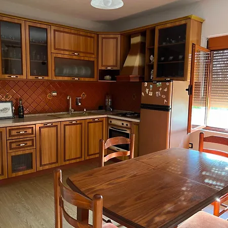 Reginas House Appartamento Durrës