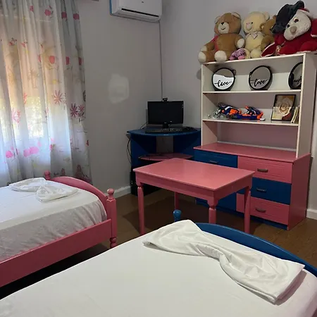 Reginas House Appartamento Durrës